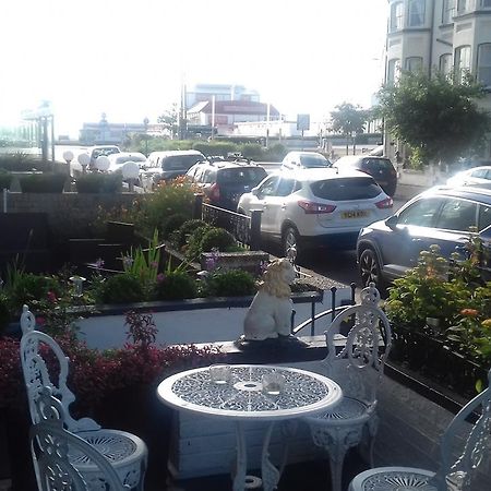 Amber Lodge Guest House Great Yarmouth Esterno foto