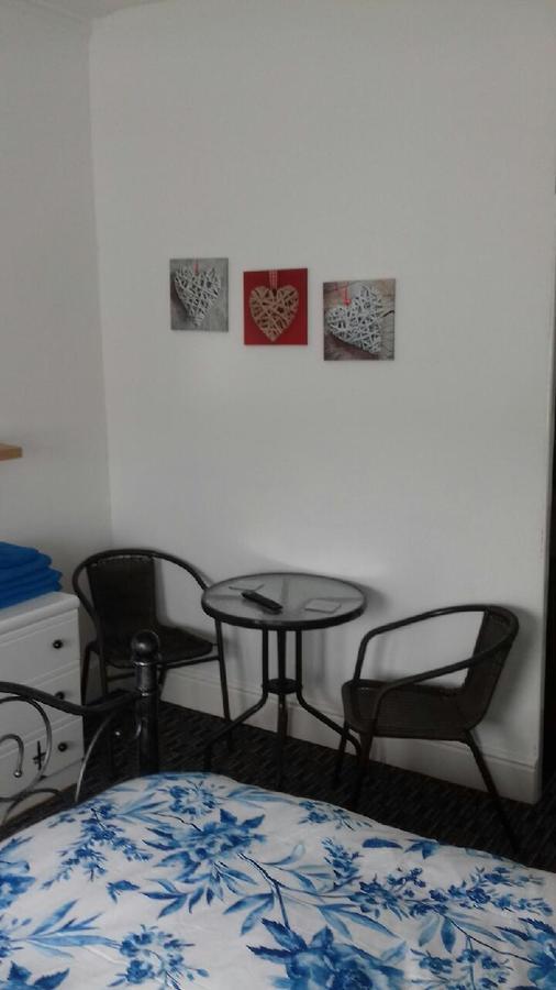 Amber Lodge Guest House Great Yarmouth Esterno foto